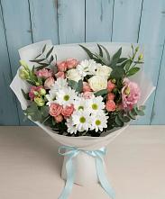Букет цветов из:  Розы, Лизиантусы и Хризантемы в Пирогово