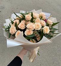 Букет Кремовые розы Латте в Пирогово