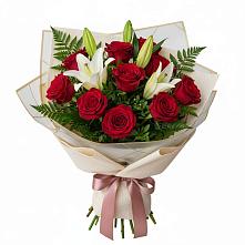 Букет цветов из:  Лилии и Розы в Пирогово