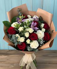 Букет цветов из:  Розы и Альстромерии в Пирогово