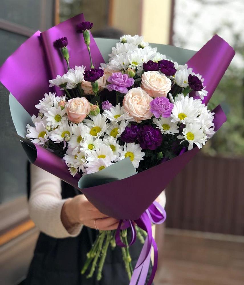 Букет цветов из: Хризантемы, Гвоздики и Розы в Пирогово