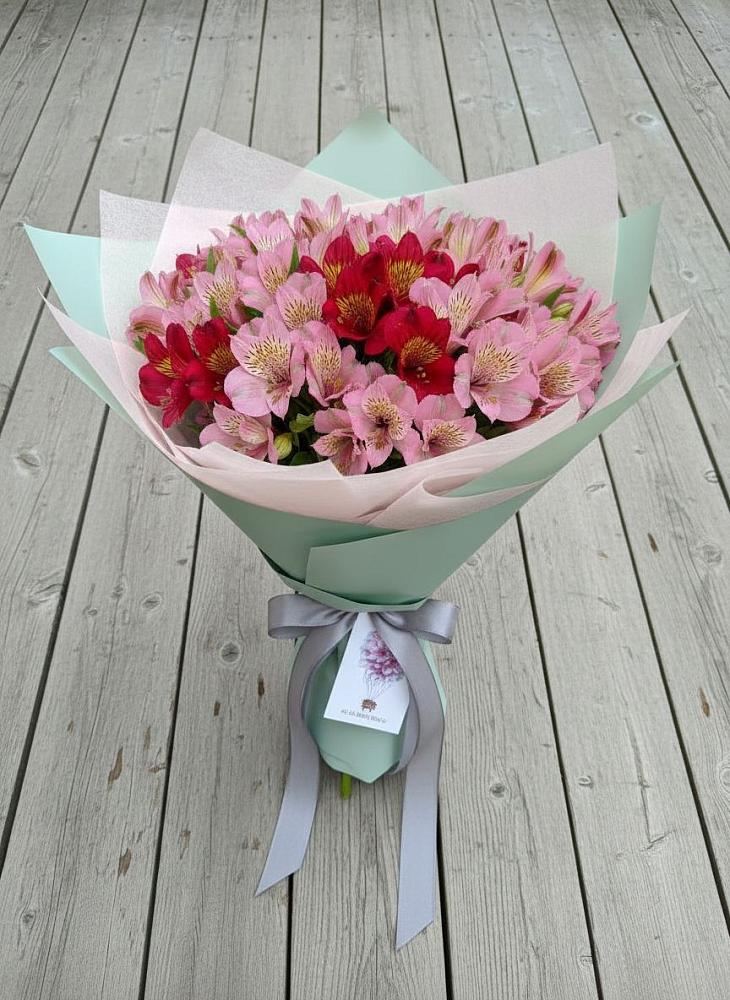 Букет цветов из: Альстромерии в Пирогово