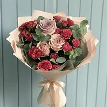 Букет цветов из:  Гвоздики и Розы #REPLACE_PRED# Пирогово
