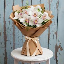 Букет цветов из:  Орхидеи и Розы в Пирогово